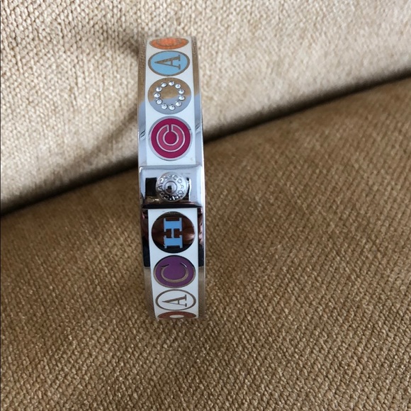 Bracelet - Picture 1 of 2